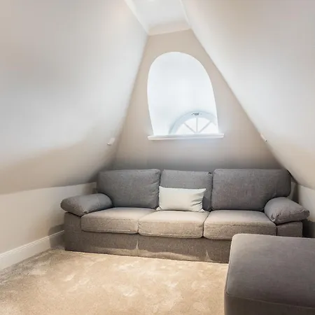 Cosy House